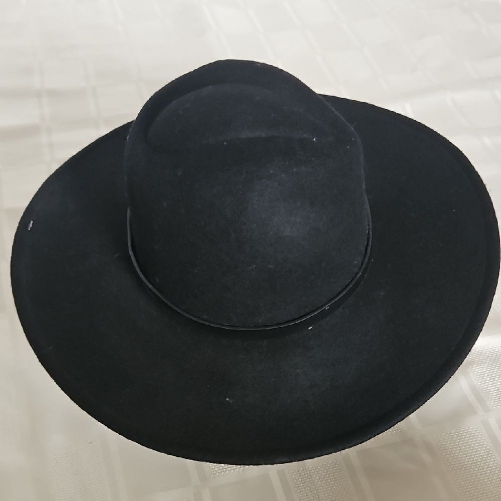 HOST PICK 🥳🥳 House of Harlow 1960 Black Wool Hat - Picture 14 of 16